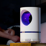 Piège à moustiques LED – Solution silencieuse et sûre | BUZZOFF